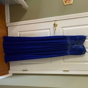 Elegant Blue Strapless Gown